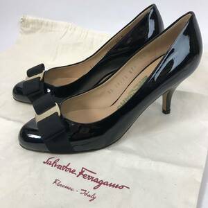 d222 Salvatore Ferragamo サルヴァトーレフェラガモ エナメル パンプス ヴァラリボン パテント レザー ハイヒール フォーマル 正規品 4.5