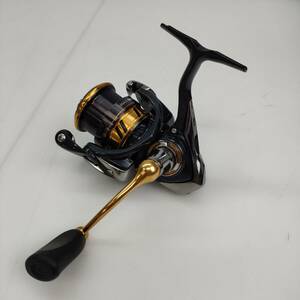 No.1069★1円～【DAIWA】ダイワ(DAIWA) スピニングリール 18 レガリス LT LT2500S-XH スプールエッジにキズあり 中古品