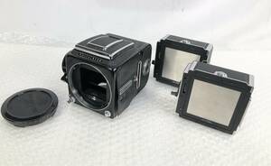 1124B【中古】HASSELBLAD ハッセルブラッド 500C/M ウエストレベルファインダー A12マガジン/他マガジン2点 まとめ ※11/24まで除湿庫保管