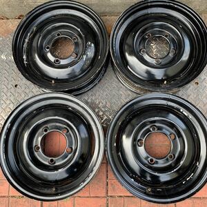 昔の　ジムニースチールホイール　 16X 4.5J ハフ径107mm PCD :5H−139.7