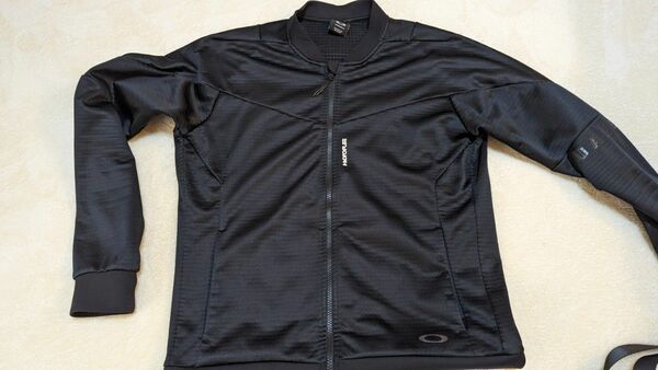 ゴルフに！ 冬のトレーニングに！OAKLEY Bonding MA Jacket