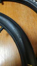 【未使用品】16インチ 305 KENDA 16×1.35 K-1085 2本セット 米式チューブ付き/自転車タイヤ/小径車/ミニベロ/Dahon_画像6