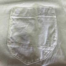 デンハム DENHAM 定価6800円 Tシャツ 未使用 ポケット付き Lサイズ メンズ 綿100% 半袖 白 ホワイト Vネック ポケT_画像2