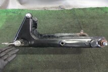 YB-1(F5B-943***)純正純正スイングアームASSY☆シャフト、ブレーキロッド付き！割れや変形無し！倹FOURYB50メイト_画像7