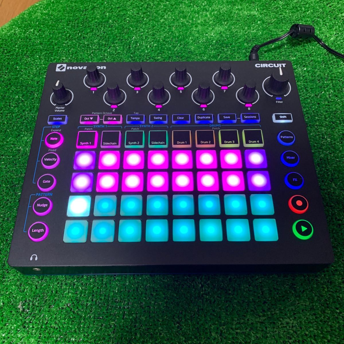 Yahoo!オークション -「novation circuit」(ホビー、カルチャー) の