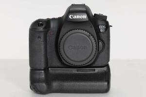 【 超美品 】Canon EOS 6D + BG-E13 （純正バッテリーグリップ）付き