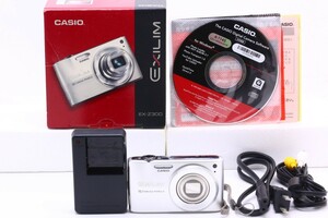 【極上品】CASIO EXILIM ZOOM EX-Z300 シルバー コンパクトデジタルカメラ #11202