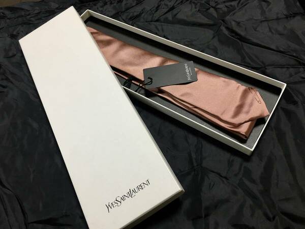 未使用　YSL イブサンローラン　Yves Saint Laurent ネクタイ　箱　タグ付き