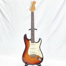 希少 音出しOK Fender USA 6Z ストラトキャスター エレキギター 定番カラー 状態良好 専用ハードケース 付属品多数有り R阿1020☆_画像2