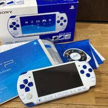 3849-2　SONY ソニー PSP プレイステーションポータブル PSP-3000　本体 ブルー×ホワイト　モンスターハンター　ソフト　ゲーム_画像1