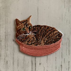 【ワッペン1枚】鍋猫 なべねこ★刺繍アイロンワッペン☆入園入学新学期準備にアップリケ おもしろ生き物 動物 ペットネコ