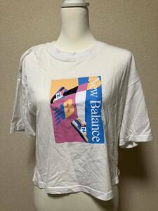 ニューバランスnew barance白TシャツSサイズ USED※レディーストップス・Tシャツ・スポーツウエア・短めTシャツ・プリント Tシャツ