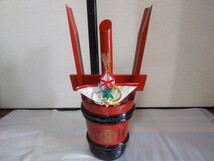 角樽　つのだる　容器のみ　中身なし　正月飾り　床飾り　祝い事　祝事　お祝い　昭和50年　月桂冠　木製　高さ56cm　昭和レトロ　_画像1