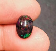 【超希少】極上大粒　最高級天然ブラックオパール　カボションルース　12.4×8.6mm　2.5ct　遊色綺麗　一円_画像4