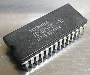 東芝 TC55257PL-10 (SRAM) [管理:KJ347]