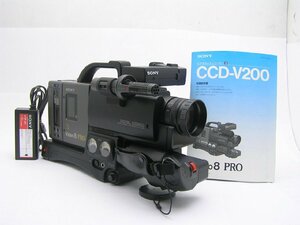 ★ハローカメラ★7752 SONY CCD-V200 Video 8 PRO ビデオカメラ ACアダプター.アルミケース.説明書付 正常作動せず ジャンク 120サイズ