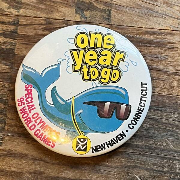 【USA vintage】缶バッジ　one year to go スペシャル　オリンピック　アメリカ　ビンテージ　缶バッチ　缶バッヂ