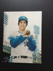 カルビー プロ野球カード 73年 バット版 No67 谷沢健一 