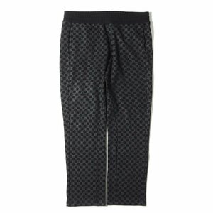 Красота Moncler Moncler Pants Размер: XXL 2022 Модель икона Emboshi Total Patter