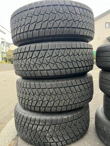 溝ありスタッドレス275/65R17ランクル100純正アルミ付き！