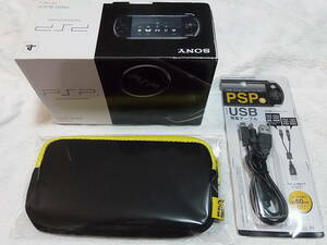 送料無料　PSP-3000　ブラック　かなり綺麗な美品　液晶画面は、ほぼキズ無し　USBケーブルは、新品、未使用　セブンスドラゴン 14点セット