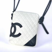 【美品】シャネル CHANEL カンボンライン ミディアム レザー ショルダーバッグ 斜め掛け ココマーク シリアルシール_画像1