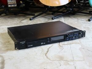 【中古】TASCAM CD-01U 業務用CDプレーヤー 【2023110006876】