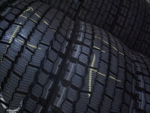 T7　Michelin　iceGrip　スタッド　265/70R19.5　2022年　1本_画像2