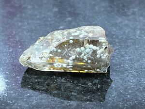 マリモ入り水晶⑥ 大分県尾平産　国産鉱物　原石