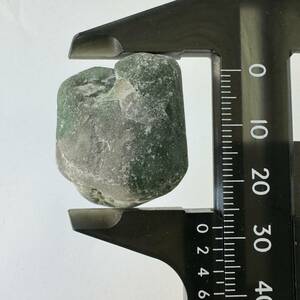 【E22785】 エメラルド 緑柱石 天然石 鉱物 パワーストーン 原石 研磨