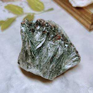 【E7666】天使セラフィムの羽 セラフィナイト クリノクロア 天然石 原石 鉱物 パワーストーン