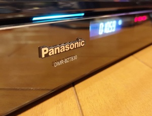 ◆◆ ［ 3TB → 8TB 新品ST8000DM004 HDD半年保証］Panasonic DIGA DMR-BZT830 美品・新品リモコン・取説コピー・各種ケーブル・整備動作品