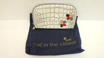 【送料無料】 【極美品】 cat in the closet　キャットインザクローゼット　ポーチ　クロコ型押しレザー　お花モチーフ　キングラム（イ）_画像7