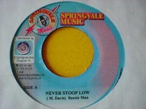 レゲエ Beenie Man / Never Stoop Low 7インチです。