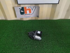 VW 右 フロントウィンドウレギュレータモーター トゥーラン 1TCAV 2011 #hyj NSP56112