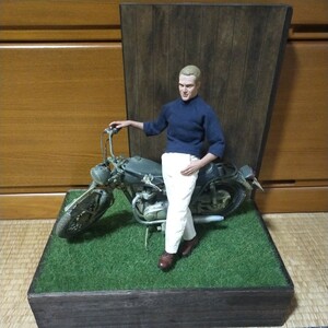 1964様専用 大脱走 バージルヒルツ大尉 １/６トライアンフバイクとフィギュア　スティーブ・マックイーン