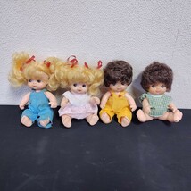 NR570 マミーとケン 人形 ドール レトロ 女の子 男の子 おもちゃ キッズ 洋服 着せ替え 4体セット _画像1