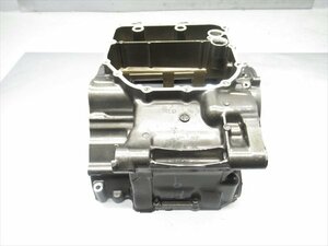 EGR5-1110-2 Honda VFR400R-2 NC30-110～ engineParts クランクケース ロア 下側