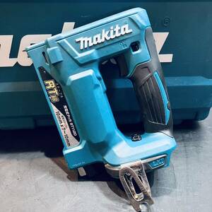 makita マキタ 18V 充電式タッカー 【T4（RT線）/10mm】 ST112D 本体＋ケース付き！中古動作確認済み！ 即決！