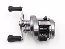 (管76069)超美品 Shimano シマノ 20 カルカッタコンクエストDC 201HG 左巻き ベイトリール_画像2