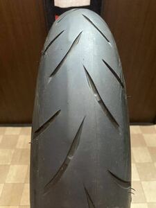 中古MCタイヤ BRIDGESTONE BATTLAX S21 120/70ZR17 ブリヂストン バトラックス ハイパースポーツ 120 70 17 2217 K4286