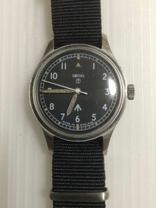 （アンティーク時計専門店購入） イギリス陸軍1970年支給品 SMITHS （スミス） ブロードアロー 英国陸軍 手巻き　ミリタリーウォッチ　
