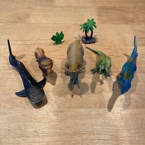 アニア まとめ売り(トリケラトプス/ヴェロキラプトル/スピノサウルス/ライオン/ジンベエザメ)