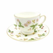 U11092カップ&ソーサー 5客セット WEDGWOOD ウエッジウッド 洋食器 陶器 花柄 ストロベリー インテリア 札幌発_画像3