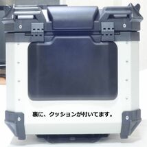 バイク専用 トップケース リアボックス 55L ブラック シルバー選択アルミ製 鍵2本 パニアケース インナー付 バックレスト付 新品 脱着式_画像9