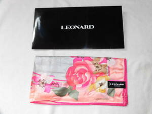 新品★レオナール LEONARD★シルク100% スカーフ 花柄　ピンク ５８㎝角