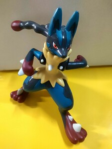 ポケモン ルカリオ　メガシンカ　アクションフィギュア