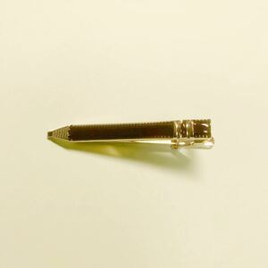 タイピン 鉛筆　ペン　筆記用具　ネクタイピン 　記者　学問　勉強