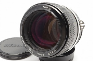 【 美品 】ニコン NIKON Ai NIKKOR 85mm F1.8 Ai改★＜前後キャップ付属＞②12KT9695