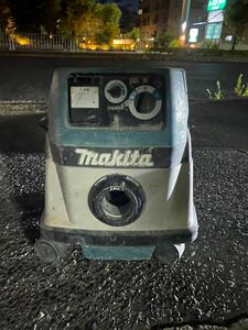 ○B8537 makita マキタ 業務用　集塵機　乾式　484○